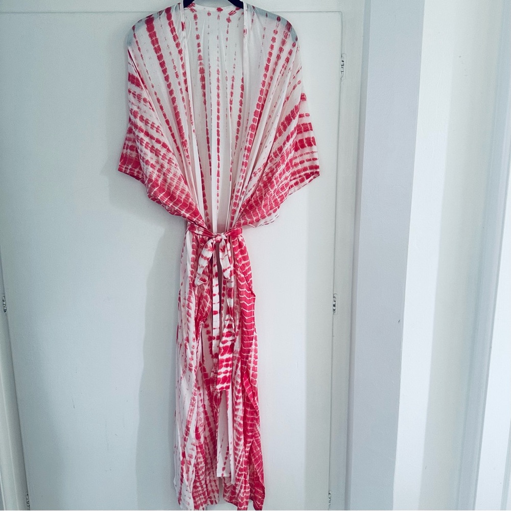 Hot Pink and White Tie-Dye Kimono